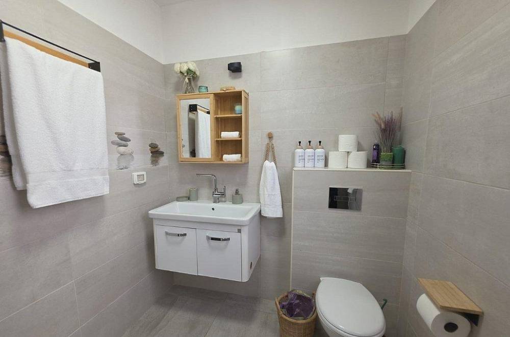 234473 גלרית פנים, צ'יל וילה - Chill Villa, וילה  באשקלון וילות - Vila 4 U
