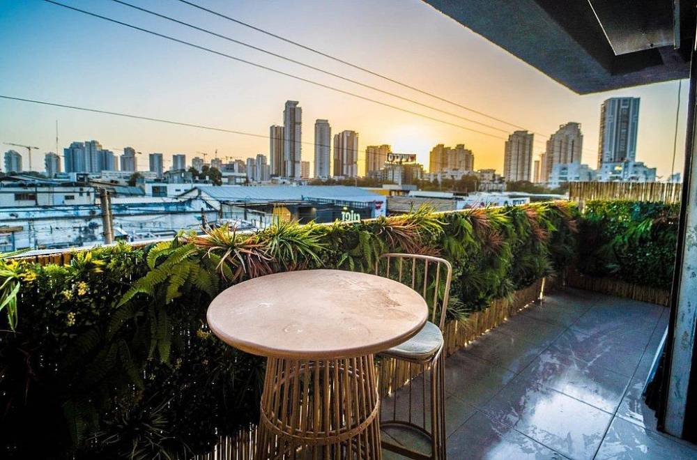 239038 מרפסת, סנס לופט - SENS LOFT, וילה  בבת ים וילות - Vila 4 U