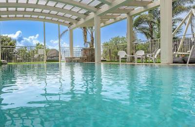 וידאו - גני הצוק וילת אירוח