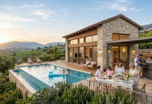 בין שקט לביטחון: המדריך המלא לחופשה משפחתית בצפון באווירת החג