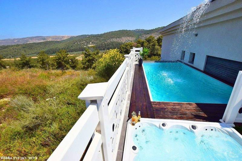 חדש באתר - מגדל של חיים